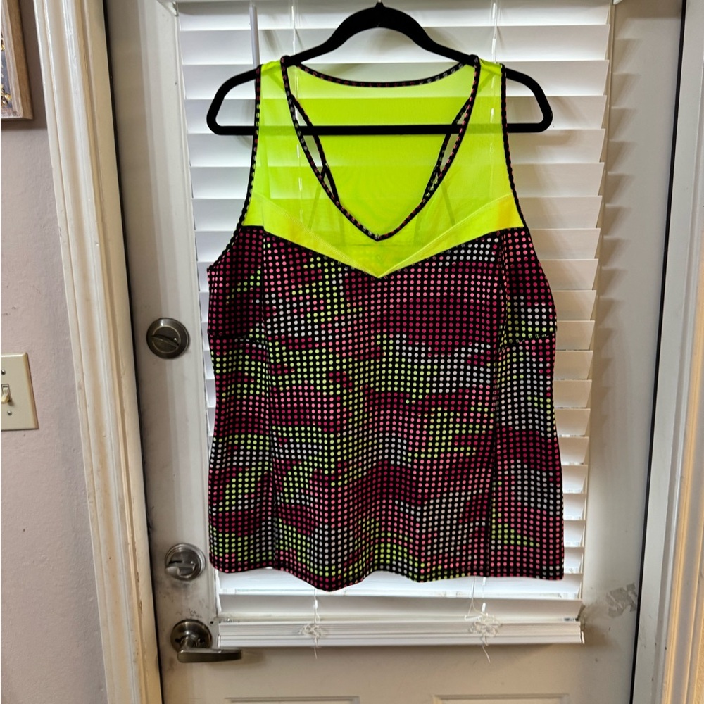 Livi Active Neon Yellow and Pink Polka Dot Sleeveless Tank NWT***